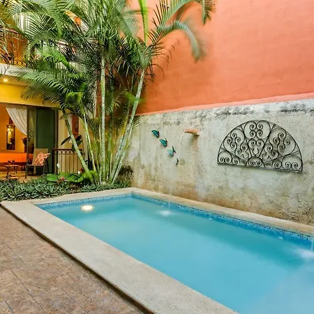 Casa Del Maya Bed & Breakfast